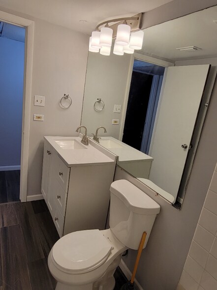 Building Photo - 17701 Park Blvd