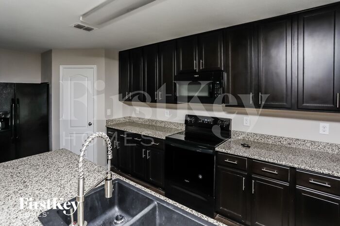 Building Photo - 206 Plantation Dr