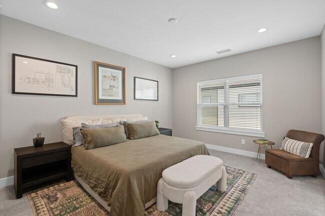 Building Photo - 5903 Wheatley Holw Ln