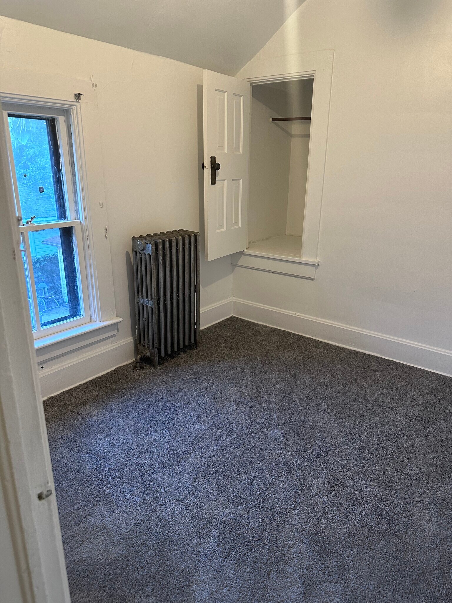 Building Photo - 914 Wisconsin Ave