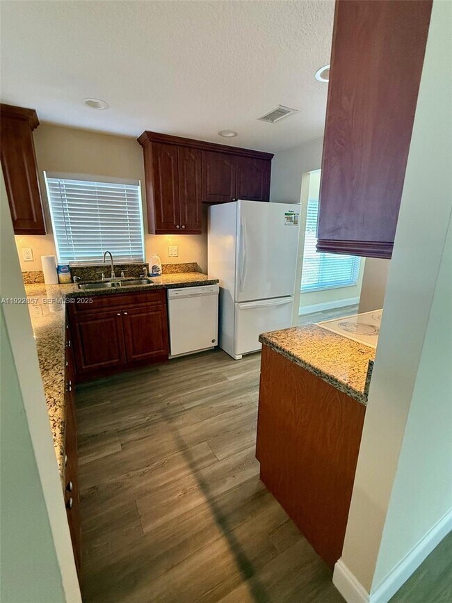 Building Photo - 11561 SW 51st St