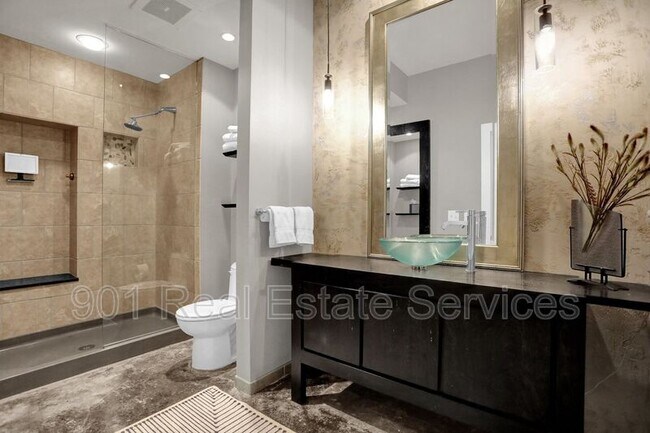 Building Photo - 505 Tennessee St