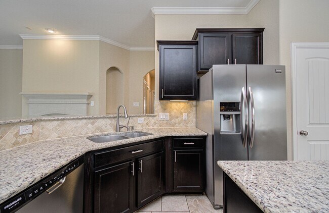 Building Photo - Spacious 4 Bed, 2 Bath Home Zoned to Tomball ISD