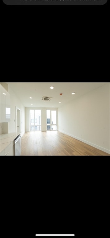 Building Photo - 38 Hichborn St