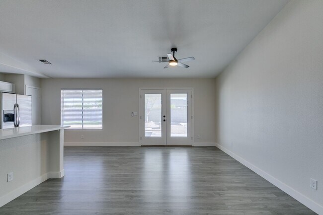 Building Photo - Charming Single-Story 3 bed Home with RV P...