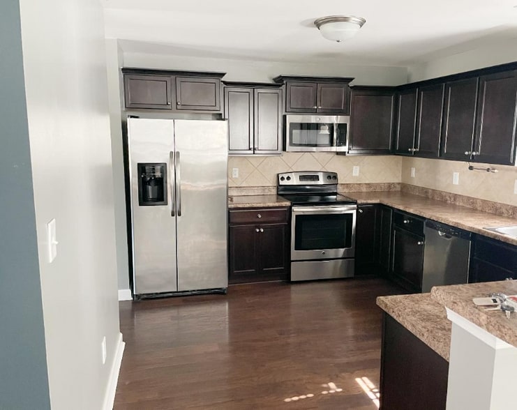 Building Photo - 205 Snipe Ct