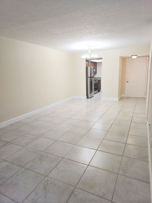 Building Photo - Citrus Hills Condo Now Available Price Red...