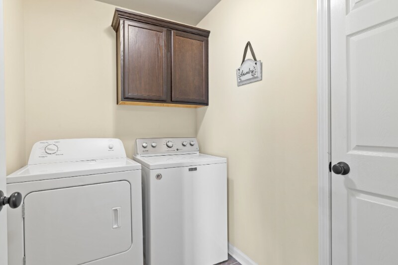 Building Photo - 42211 Broad Walk Ave