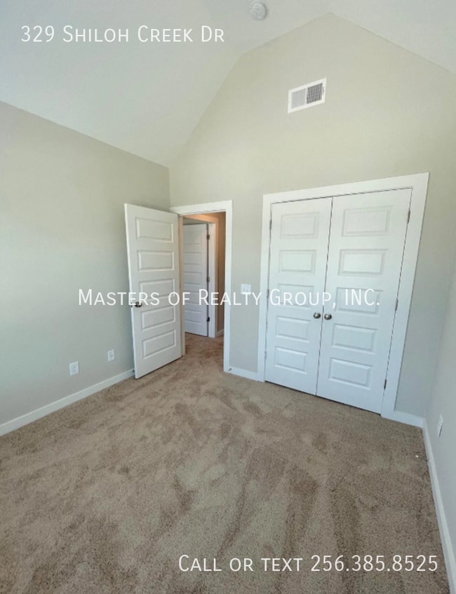 Building Photo - 329 Shiloh Creek Dr