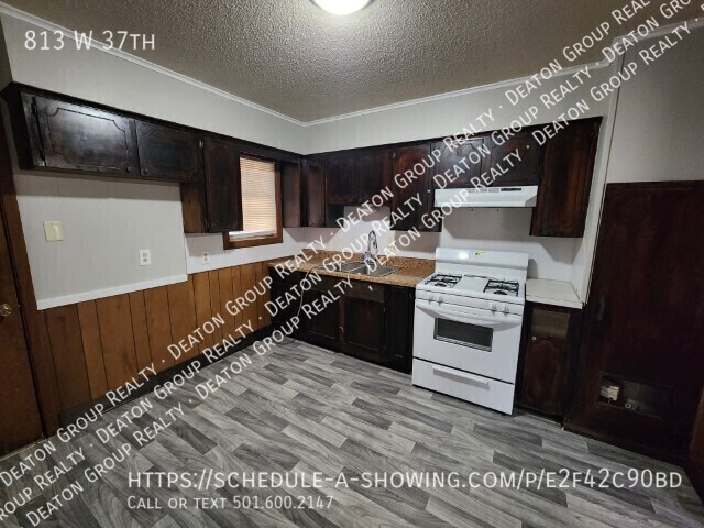 Building Photo - 813 W 37th-