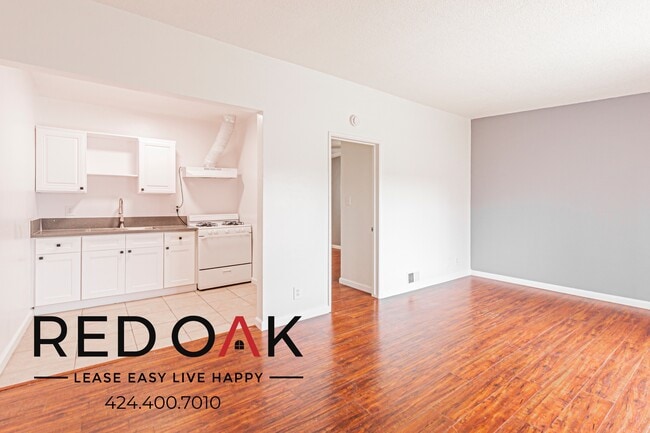 Building Photo - 11736 Gurley Ave