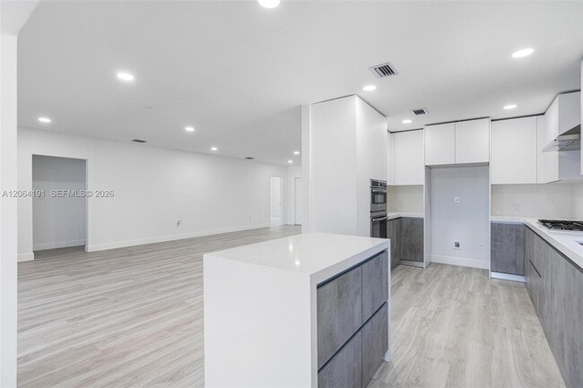 Building Photo - 1451 Stillwater Dr