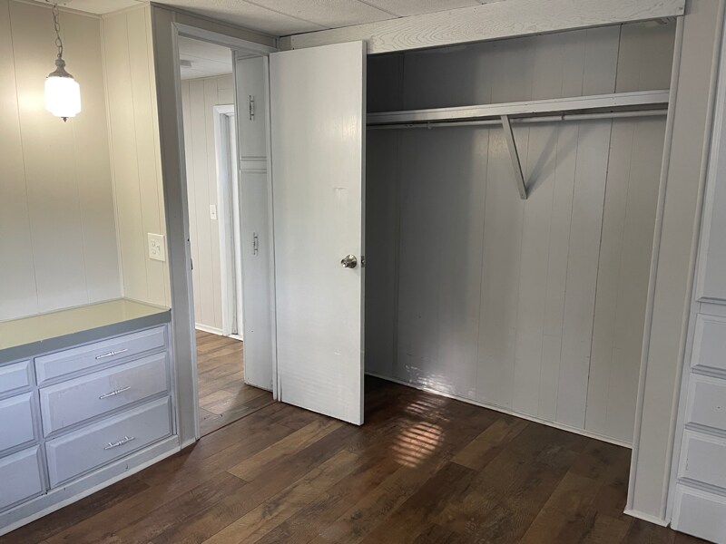 Building Photo - 6551 Char Ln