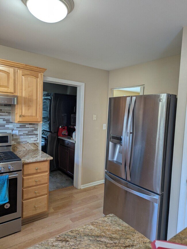 Building Photo - 4 Tether Cir