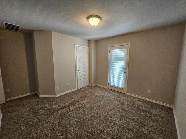Building Photo - 1721 Artesian Spgs Xing