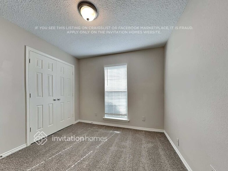 Building Photo - 804 E Aimee St