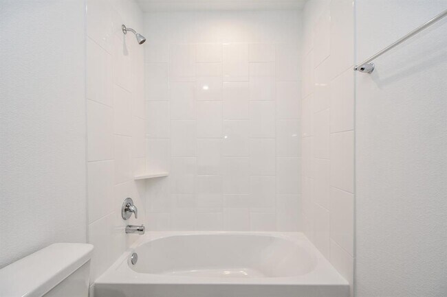 Building Photo - 3024 Crown Gate Dr