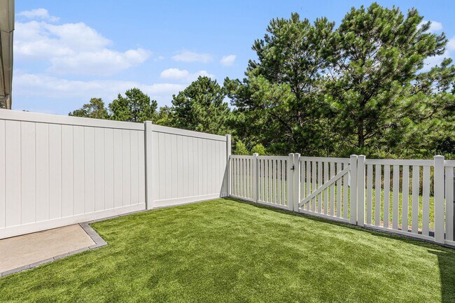 Building Photo - 193 Olde Towne Way