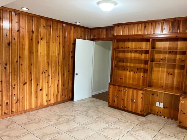 Building Photo - 2766 County Rd 1128