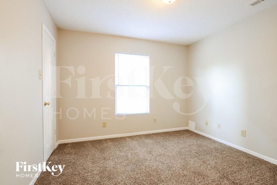 Building Photo - 9214 Bainbridge Dr