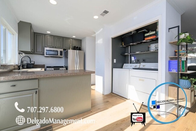 Building Photo - Benicia 2 bedroom condo