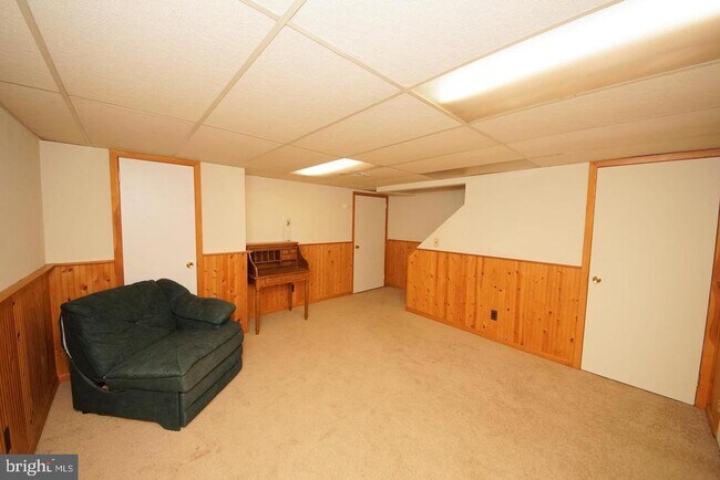 Building Photo - 39 Quail Run Dr