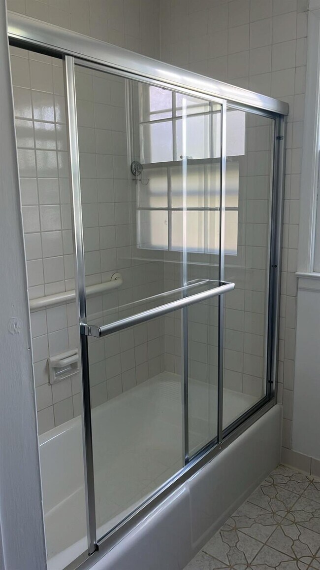 Building Photo - 56 Capral Ln