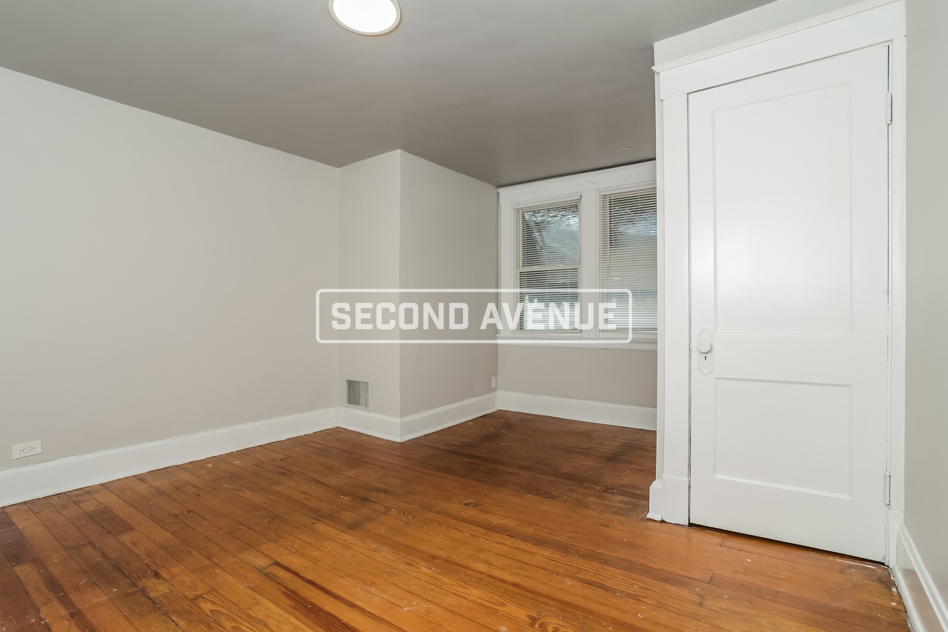 Building Photo - 570 Flatt Terrace