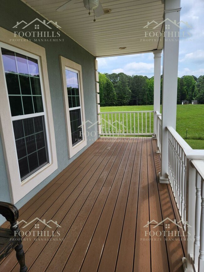 Building Photo - 128 Hudgins Lake Rd