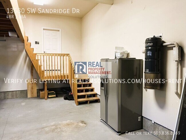 Building Photo - 13530 SW Sandridge Dr