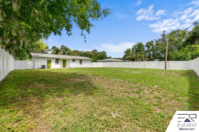 Building Photo - 618 S Lanvale Ave