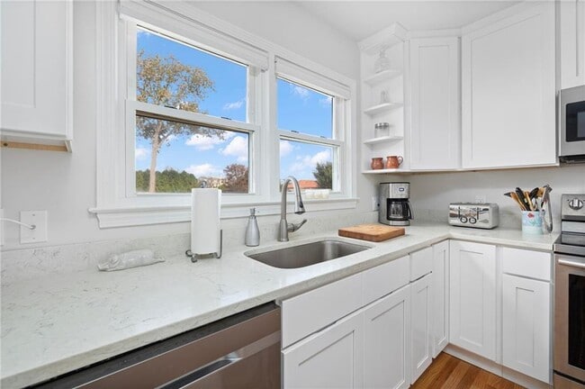 Building Photo - 6 Cliff Ter