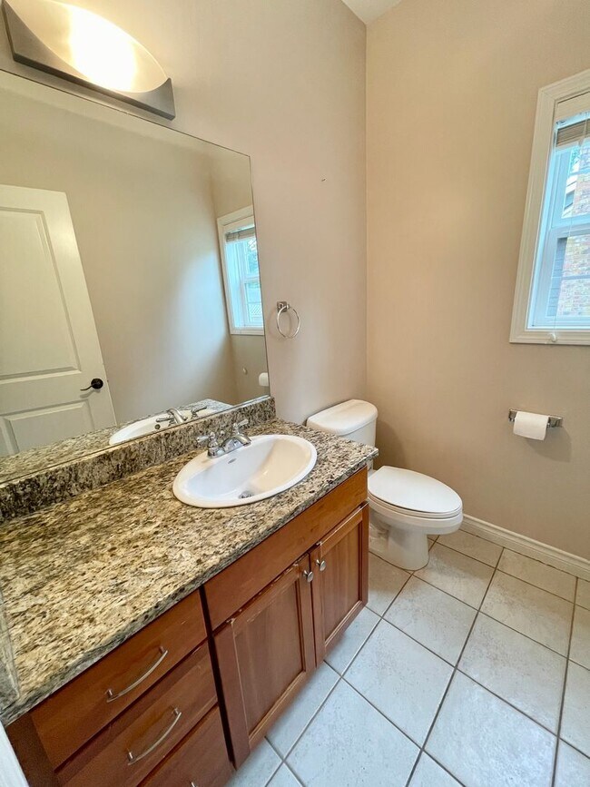 Building Photo - 315 N 155th St