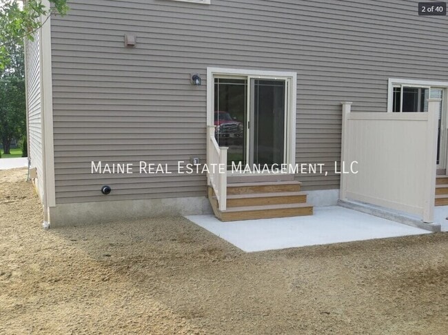 Building Photo - 208 Western Ave