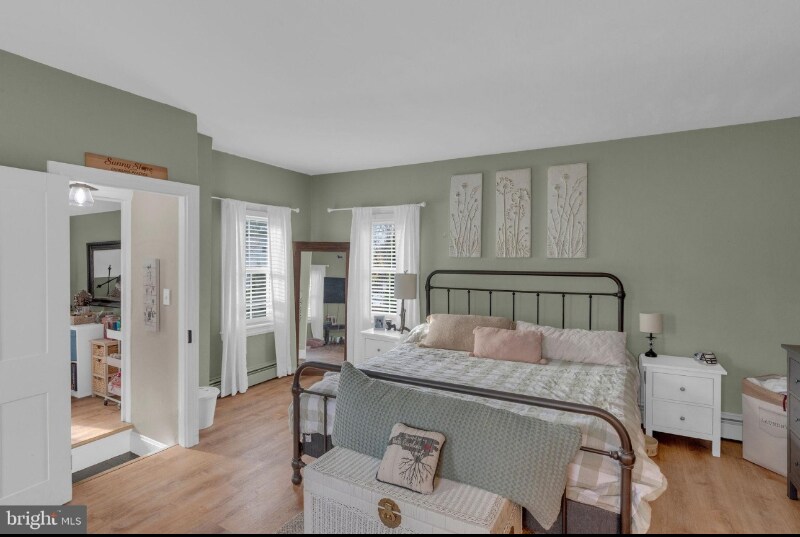 Building Photo - 132 S Main St