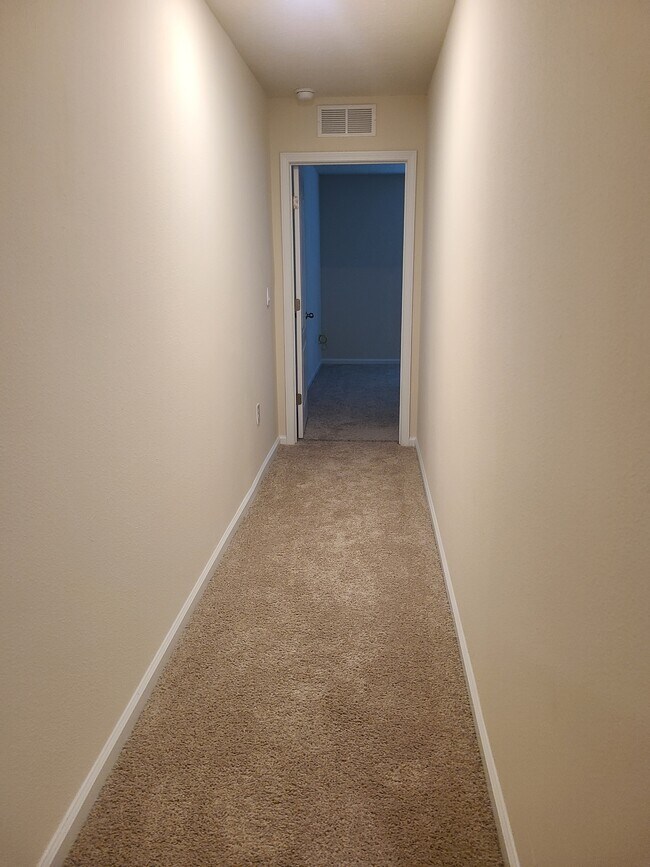 Building Photo - 7737 Legacy Trl