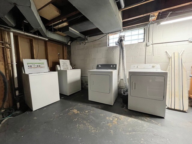 Free laundry in basement - 3948 N Downer Ave