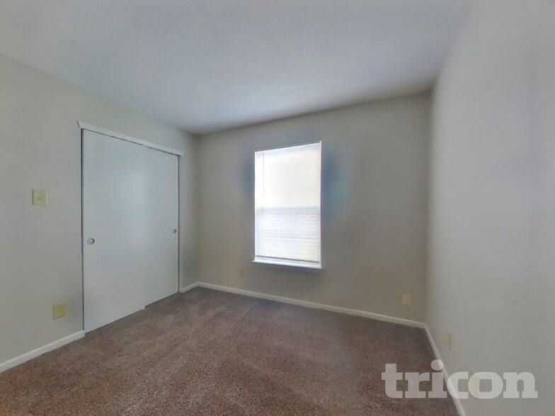 Building Photo - 1715 Brassica Way