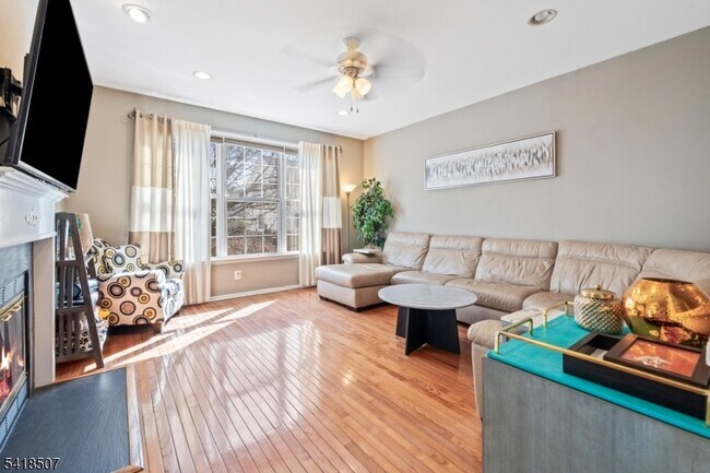 Building Photo - 29 Newell St