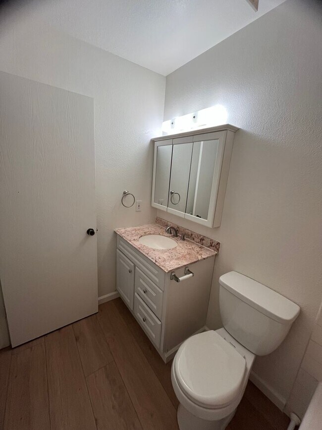 Building Photo - Cowell 4808-4810