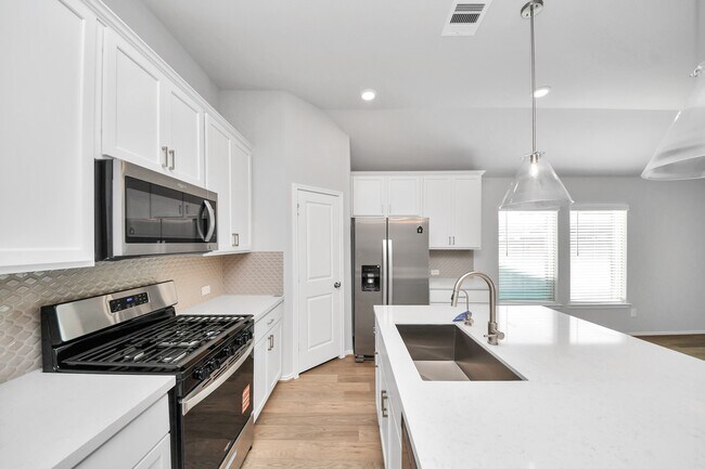 Building Photo - 21239 Speckled Trout Ln
