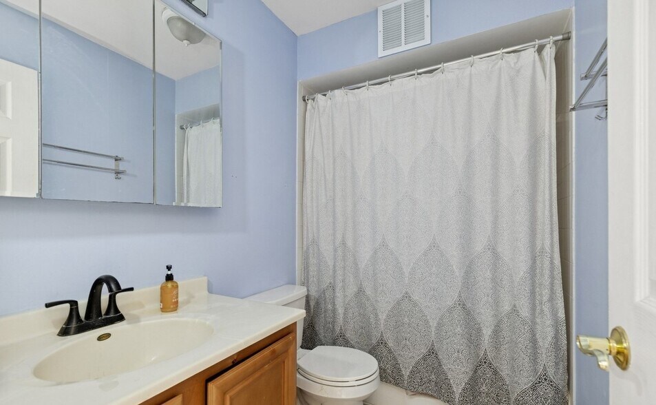 Building Photo - 1154 Osterman Ave