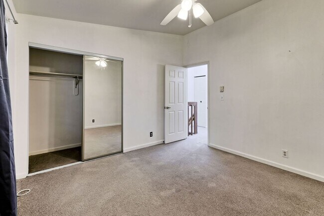 Building Photo - 3200 Azalea Dr