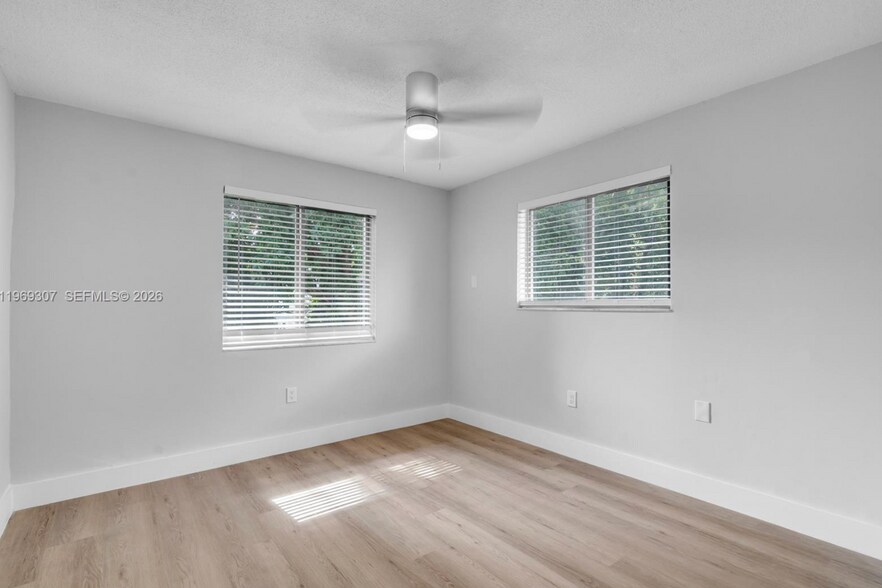 Building Photo - 560 NE 63rd St