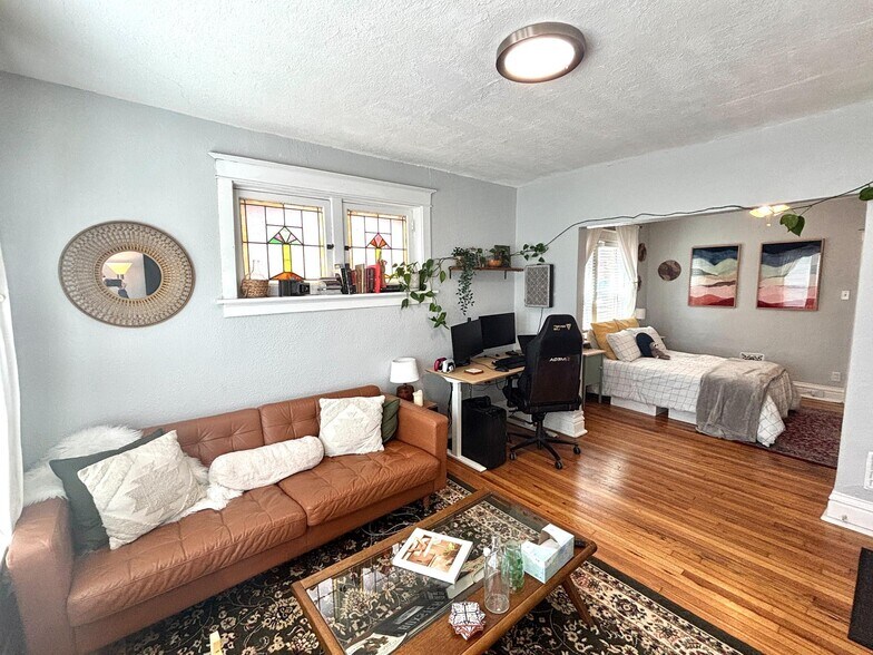 Building Photo - 5331 Bancroft Ave