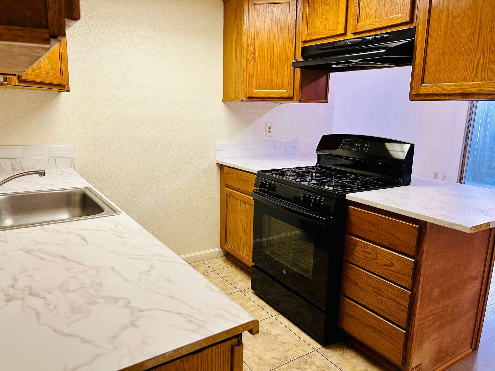 Building Photo - 2930 Lerwick Rd