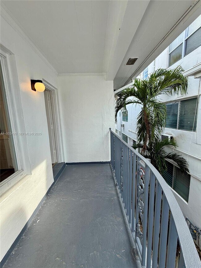 Building Photo - 1538 Jefferson Ave