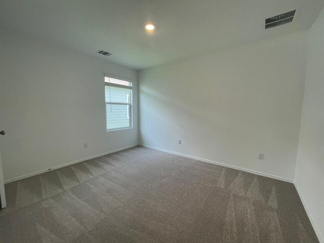 Building Photo - 409 Black Buffalo Rd