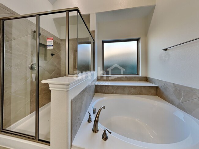 Building Photo - 1802 Bertino Way