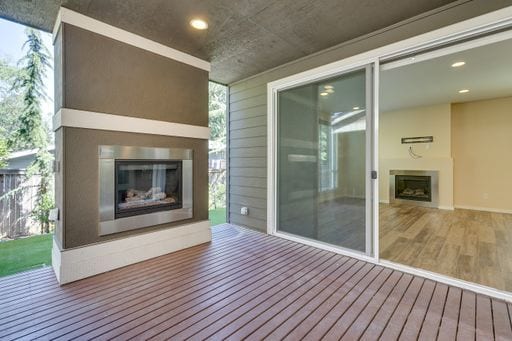Building Photo - Gorgeous South Everett MainVue Home Available!